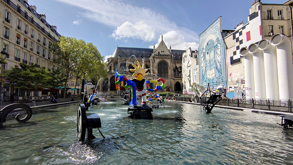 Monumental: Place Igor-Stravinsky